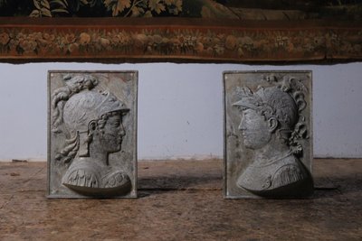 Rilievo in metallo, busto del guerriero Scipione, XX secolo