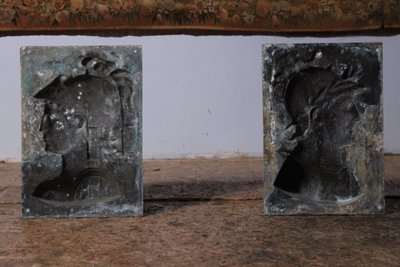 Rilievo in metallo, busto del guerriero Scipione, XX secolo