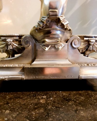 Inkwell Silver-plated bronze sculpture "Putto aux Tambours" Marnyhac Paris 19th century