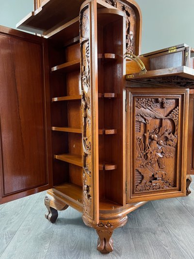 Meuble Bar Asiatique En Bois Sculpté , Début XXe Siècle