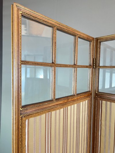 Alter Paravent mit vier Blättern - Geschnitztes Holz, Glas und gestreifter Stoff - 19. Jahrhundert