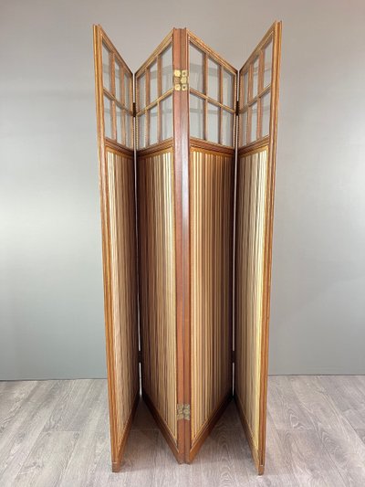 Alter Paravent mit vier Blättern - Geschnitztes Holz, Glas und gestreifter Stoff - 19. Jahrhundert
