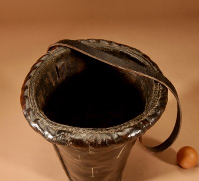  Dutch fire bucket in high-quality leather, dated 1776.