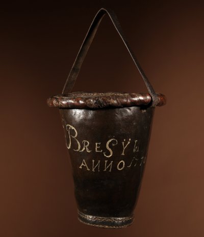  Dutch fire bucket in high-quality leather, dated 1776.