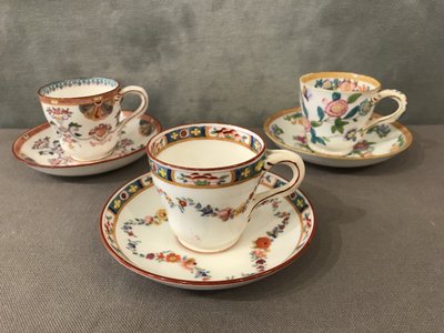 Set di 3 tazze da caffè in porcellana Minton del XIX secolo