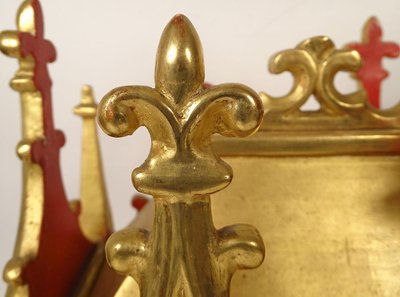 Châse Reliquaire Bois Doré Chapelle Gothique Saints Vincent Fleur Lys 19th century
