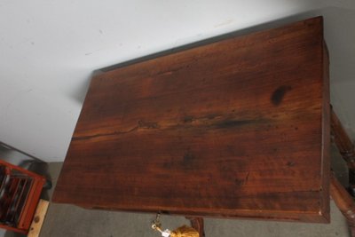 Petite table ancienne - Bureau Charles X 1830 en marqueterie de noyer et érable. Mesure 73 X 42 H 75