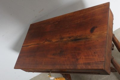 Petite table ancienne - Bureau Charles X 1830 en marqueterie de noyer et érable. Mesure 73 X 42 H 75