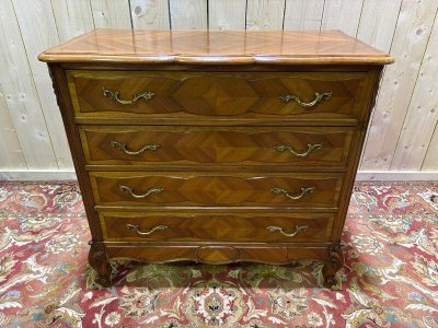 Louis XV / Rockery Style Driving Dresser