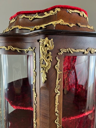 Vitrine De Style Louis XV , XIXe Siècle
