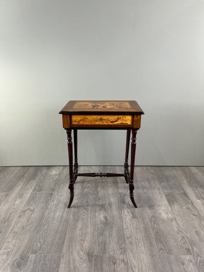 Coiffeuse / Table à Bijoux Marquetée , Epoque Napoléon III