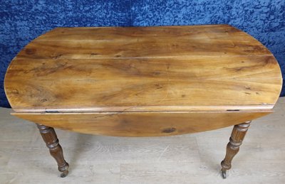Louis Philippe period flap table in walnut circa 1830