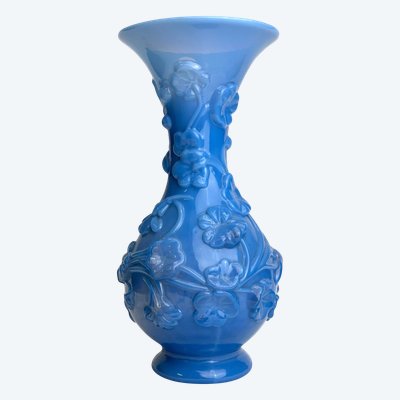 Opaline fantasia vase with Bindweed design