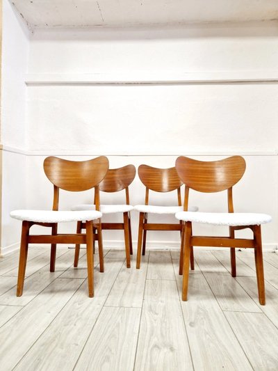 4 Mid Century Butterfly Back Dining Chairs