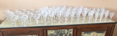 A service of cut crystal glasses comprising 70 pieces.