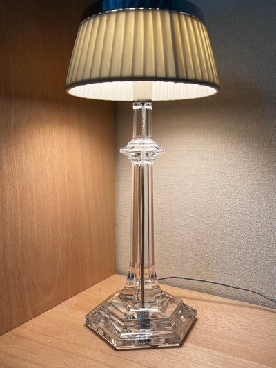 Baccarat e Philippe Starck: lampada modello Bon Jour Versailles