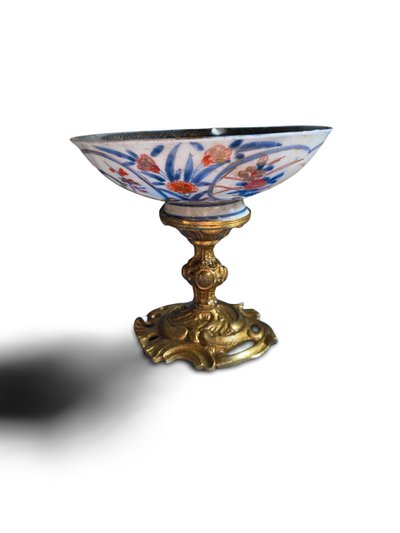 Imari porcelain dish mounted on gilt bronze - 18th century