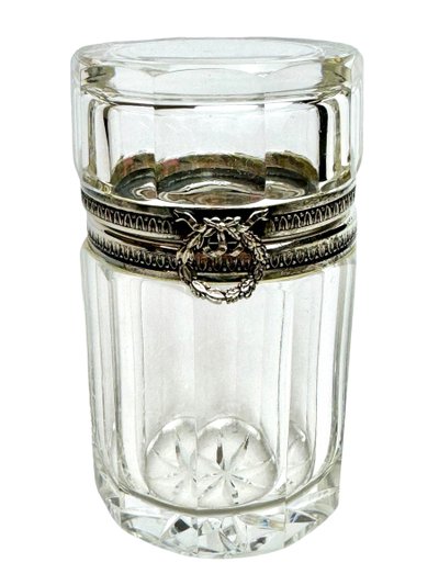 Crystal box