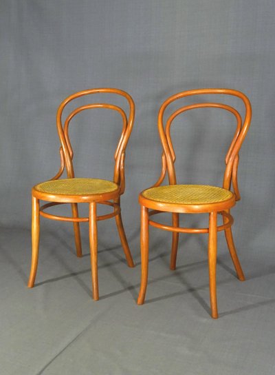 2 sedie da bistrot Hofmann N°14 con bastoni No Thonet