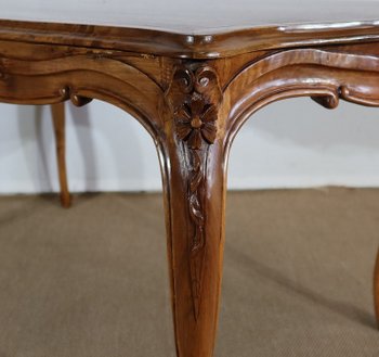  Solid walnut living room table in the Louis XV style - Early XXth century