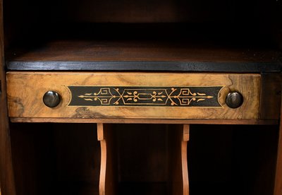 Meuble à Musique en ronce de Noyer, style Charles X – 2ème partie XIXe