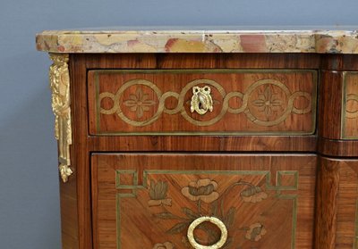 Commode Sauteuse, style Transition Louis XV/Louis XVI – Début XXe