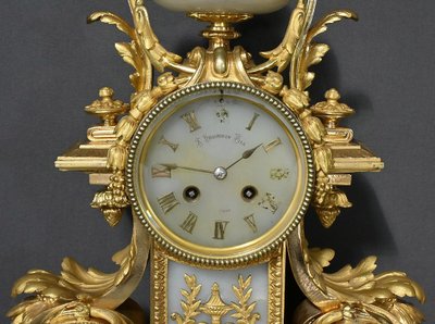 Important Louis XVI style Gilded Bronze Mantel Insert - Late 19th century