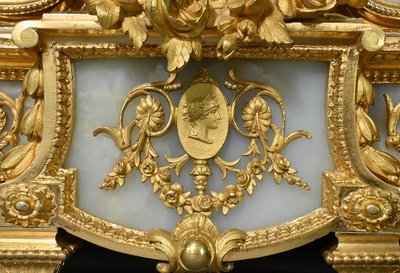 Important Louis XVI style Gilded Bronze Mantel Insert - Late 19th century