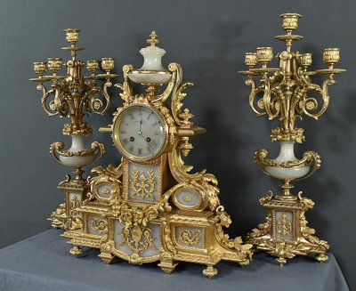 Important Louis XVI style Gilded Bronze Mantel Insert - Late 19th century