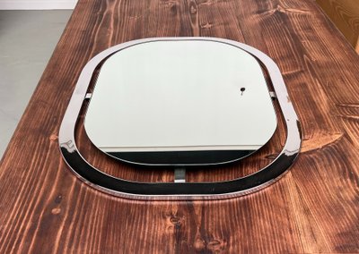 Miroir Bauhaus en acier chromé