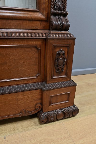 Armoire à Glace in mogano fiammato, stile rinascimentale - Fine del XIX secolo