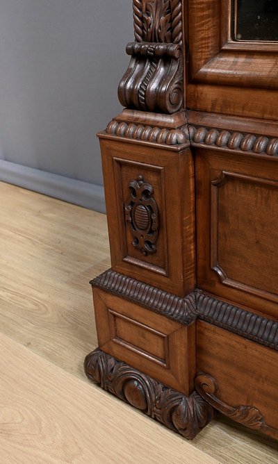 Armoire à Glace in mogano fiammato, stile rinascimentale - Fine del XIX secolo