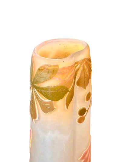 Vaso grande in stile Art Nouveau "Foglie di castagno" di Emile Gallé