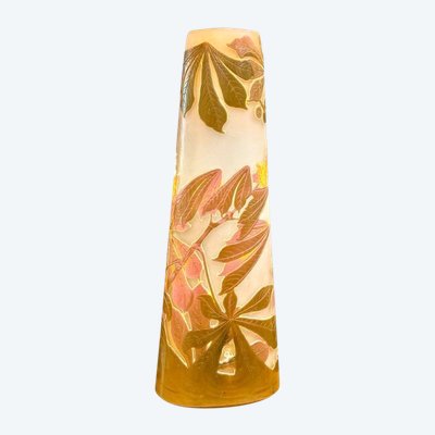 Vaso grande in stile Art Nouveau "Foglie di castagno" di Emile Gallé