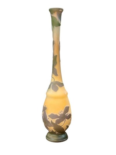 Vaso "Clematis" in stile Art Nouveau di Emile Gallé