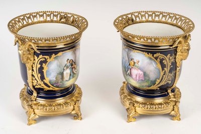 Pair of porcelain and gilt bronze planters, late 19th century