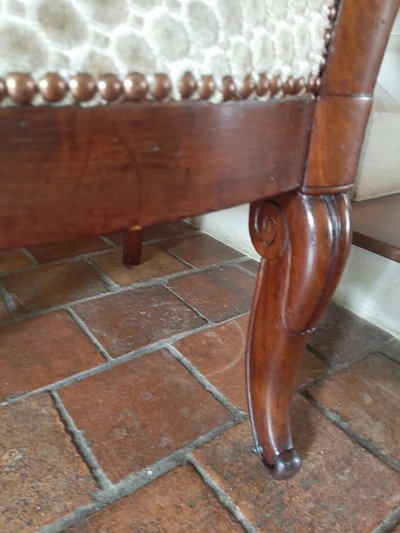 Coppia di poltrone in mogano con croce - Periodo Restauro - XIX secolo