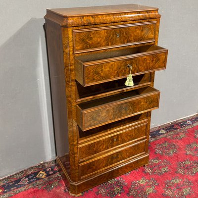 Splendide commode en ronce de noyer du XIXe siècle