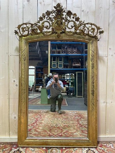 Napoleon III era mirror with a pediment with the gold leaf