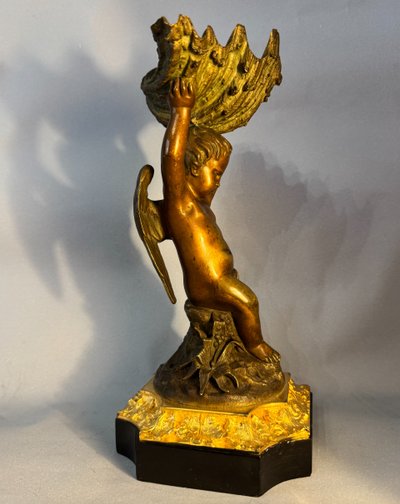Scultura in bronzo - Angelo con conchiglia - XIX secolo