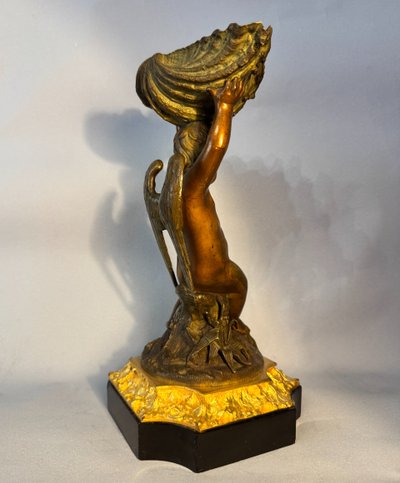 Scultura in bronzo - Angelo con conchiglia - XIX secolo