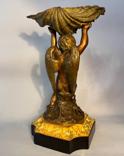 Scultura in bronzo - Angelo con conchiglia - XIX secolo