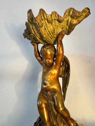 Scultura in bronzo - Angelo con conchiglia - XIX secolo