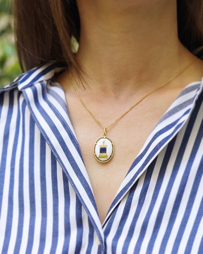 Ciondolo souvenir "All'amicizia" in smalto e oro 18k, targa antica in smalto, smalti