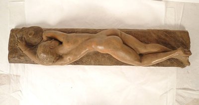Grande scultura in terracotta Marcel Bouraine Donna nuda addormentata 90,5 cm XX secolo