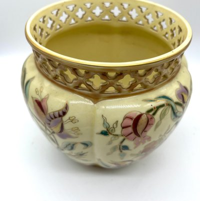 Openwork Zsolnay porcelain planter – Signed Schlittné – Hungary, circa 1950