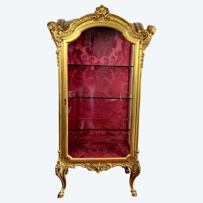 VITRINE ITALIENNE EN BOIS SCULPTÉ ET DORÉ EPOQUE NAPOLEON III DE STYLE LOUIS XV