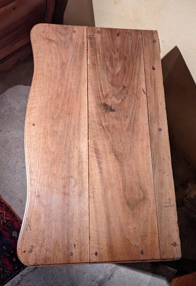 Petite Commode Sauteuse
