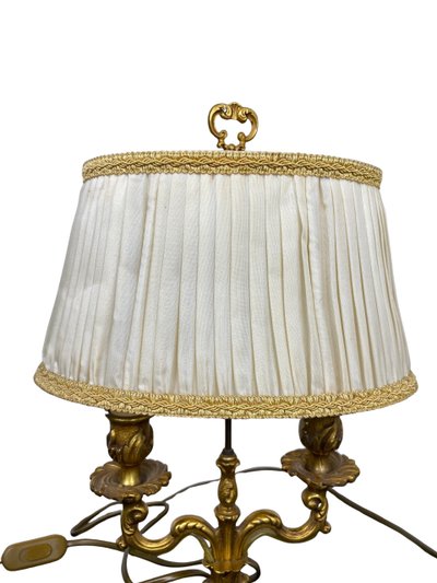 Lampada bouillote neoclassica in bronzo dorato, XIX secolo