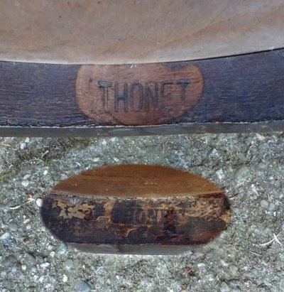 Deux chaises N°14 Thonet assise bois, état original, 1890